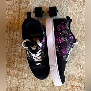 Minecraft Heelys size 3